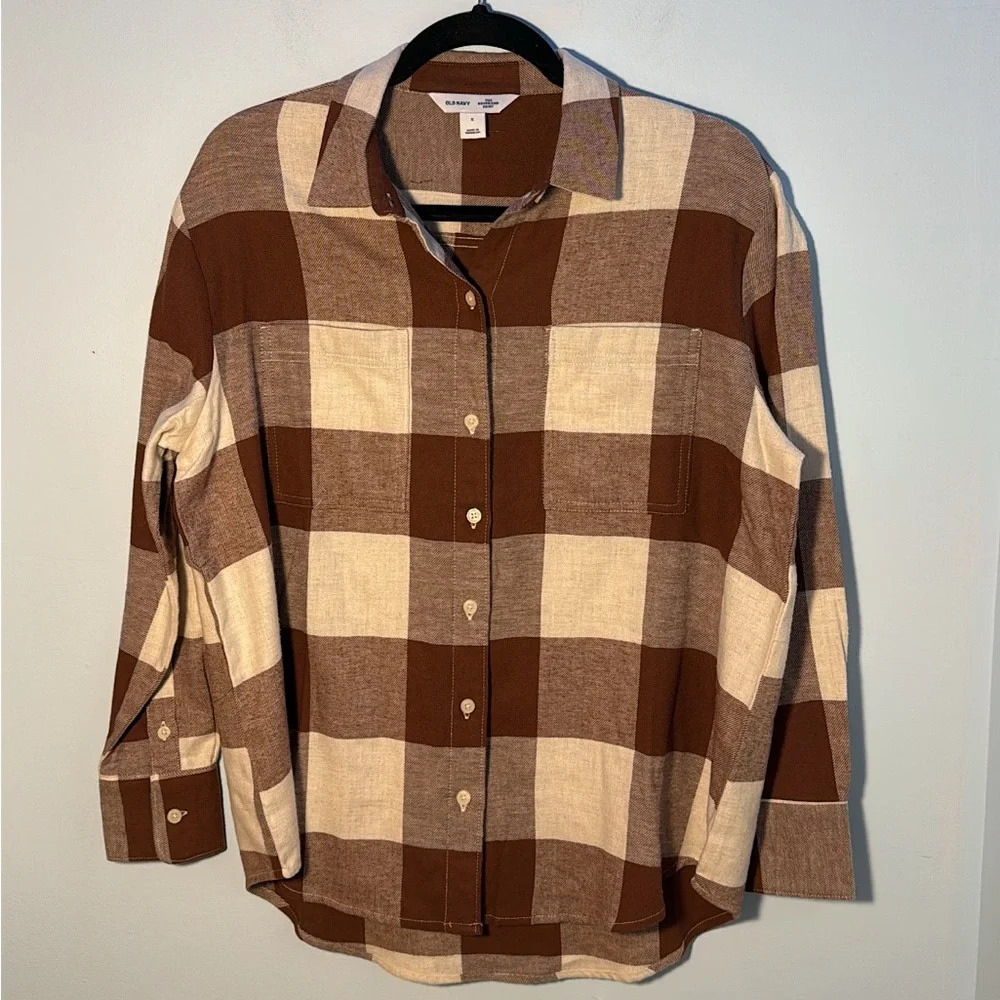 Old Navy Woman’s FLANNEL BUTTON-DOWN SHIRT